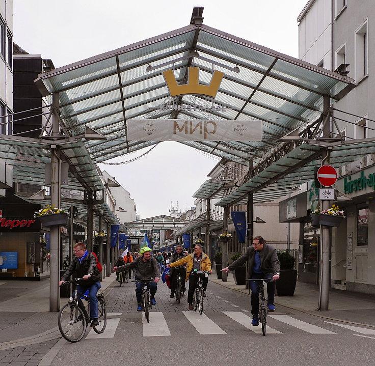 Achim Schmitz bei der 'Ostermarsch-Fahrradtour' 2023 in Krefeld