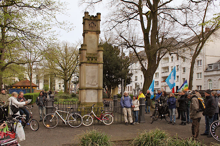 Achim Schmitz bei der 'Ostermarsch-Fahrradtour' 2024 in Krefeld