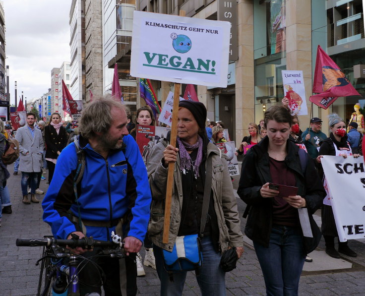 Achim Schmitz auf der Demonstration 'Schlachthäuser schließen' 2022 in Düsseldorf